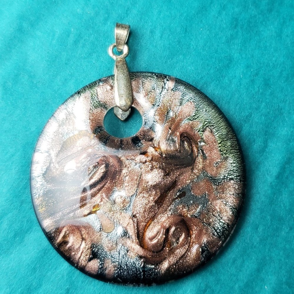 2/15$ Round sparkly swirl glass pendant